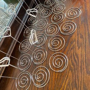 Standing heart shaped name tag holders